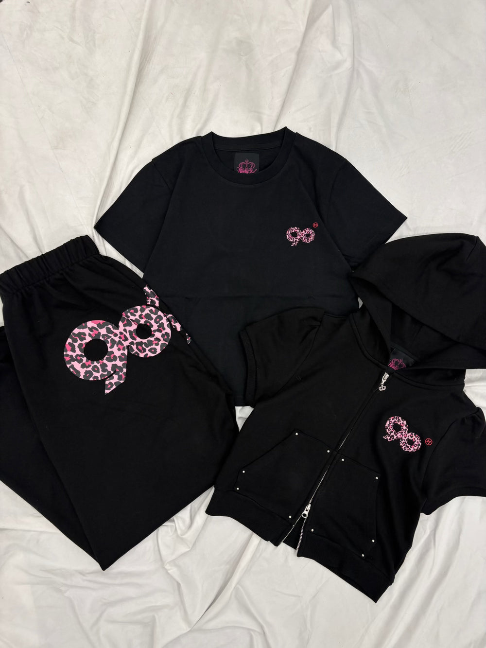 90 Logo Girl Tee – YZ