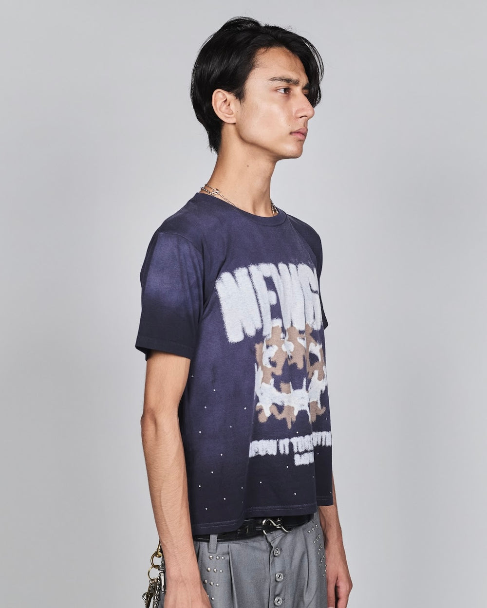 ラインストーン デビル フェード Tシャツ – YZ