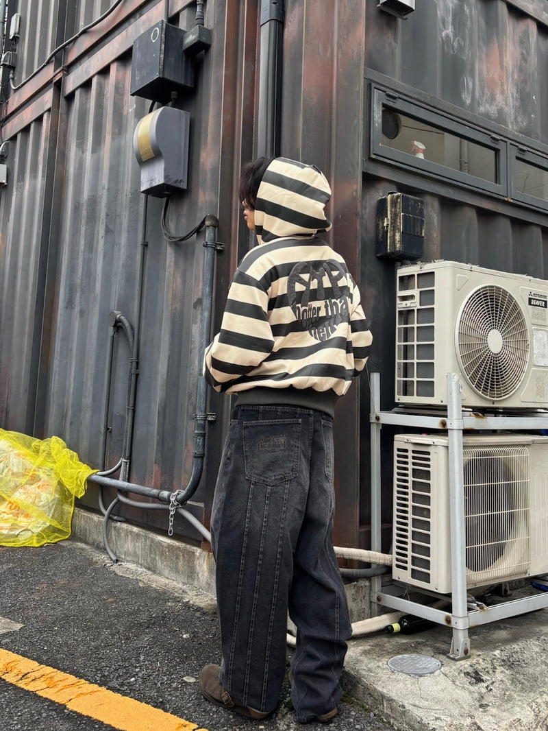 border heart logo hoodie