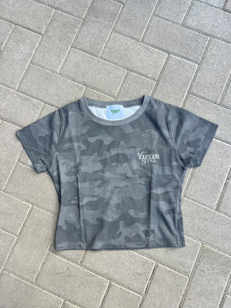 universal logo 喷雾短袖T恤 