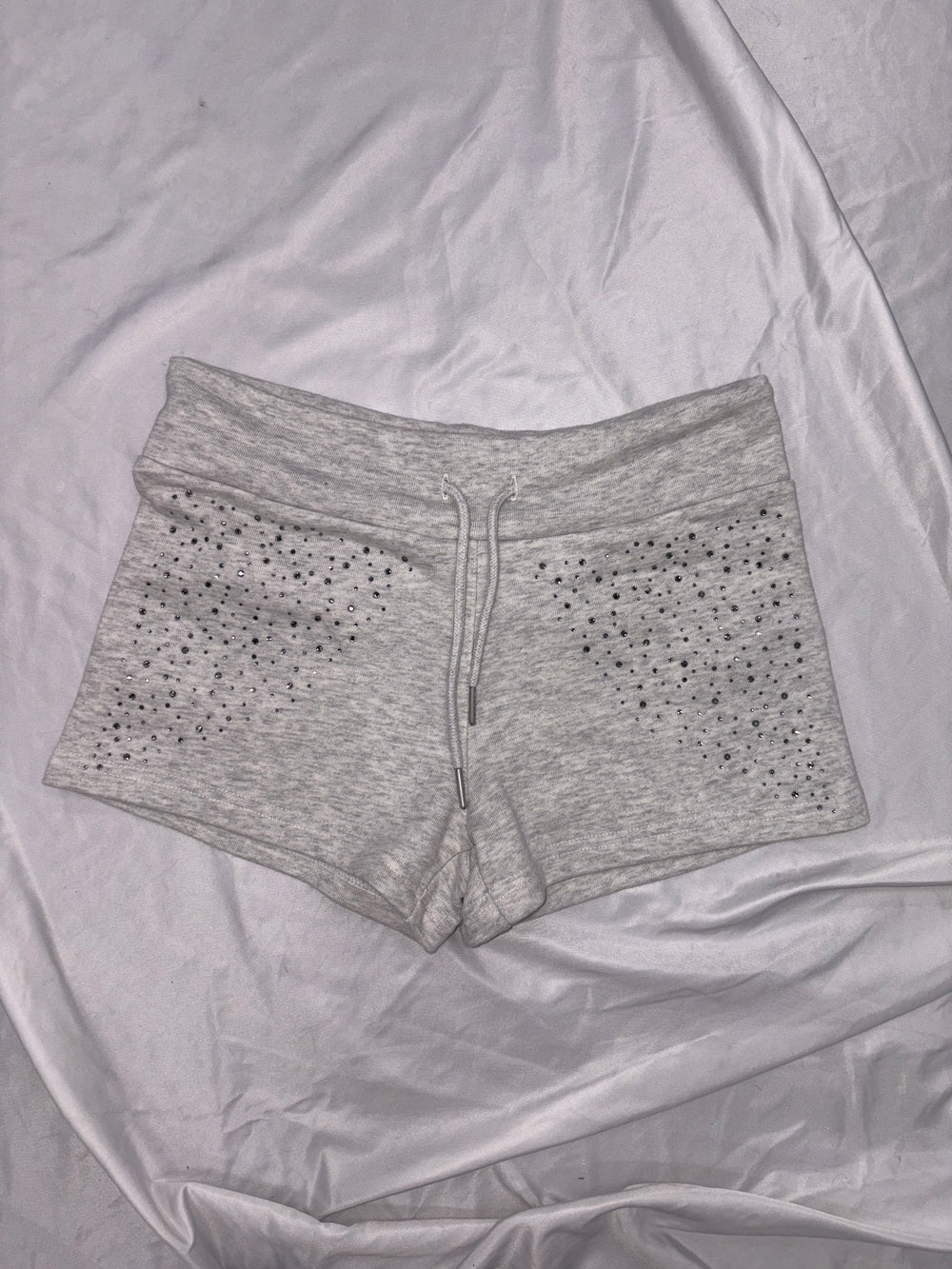 みりあん☺︎11 Angel rhinestone micro sweat shorts – YZ