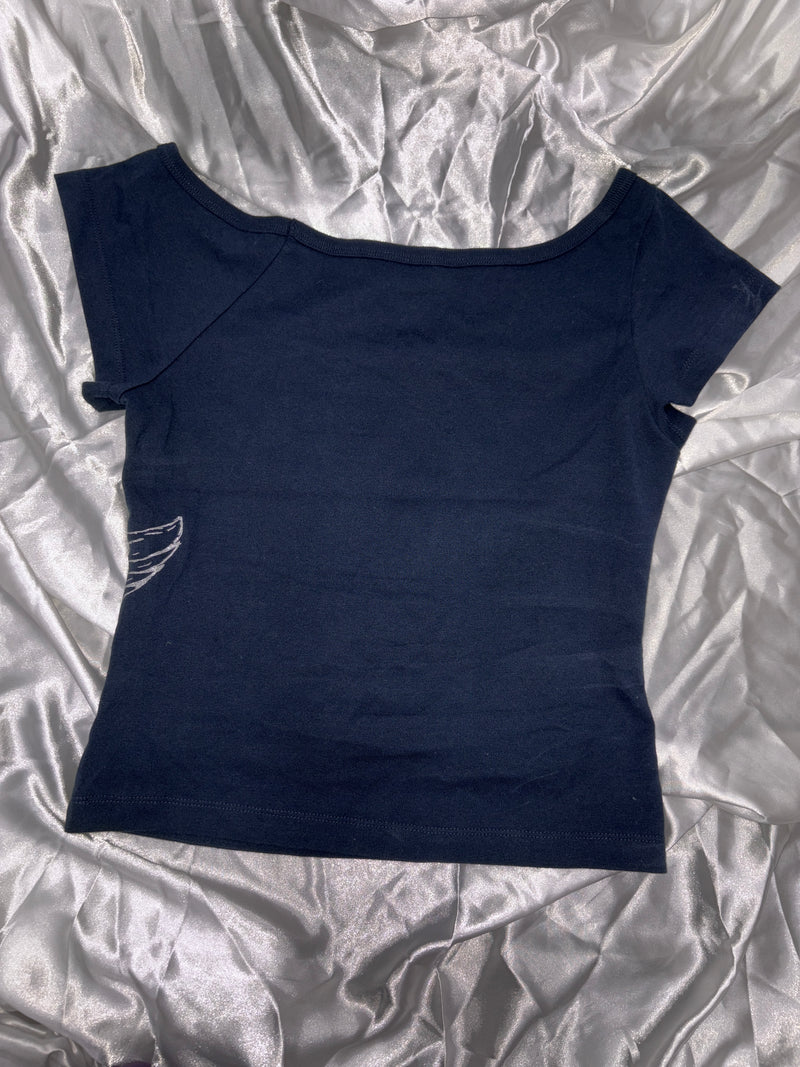 Cross Logo Off Shoulder Tee 