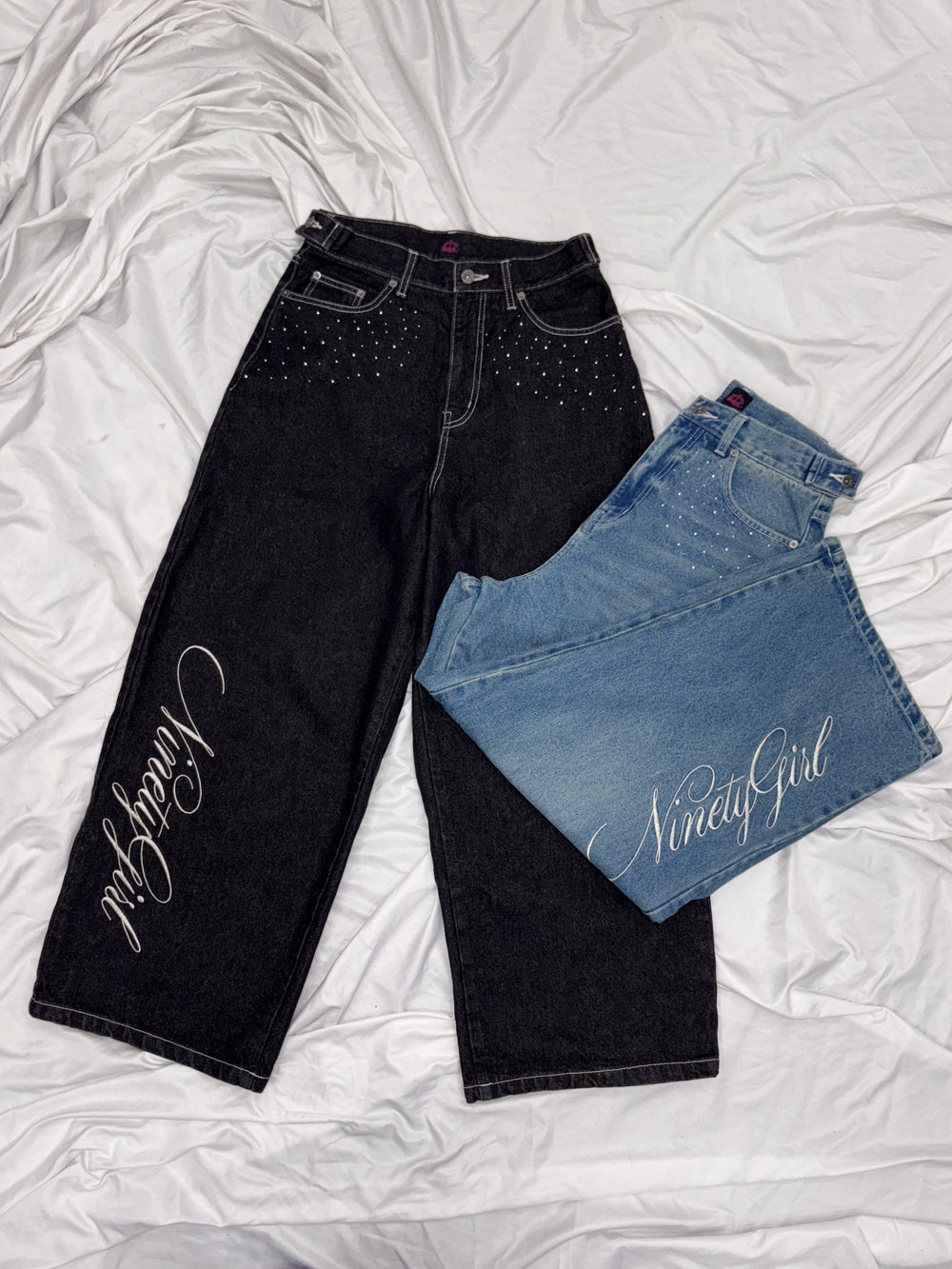 Feather logo Studs Buggy Denim Pants – YZ