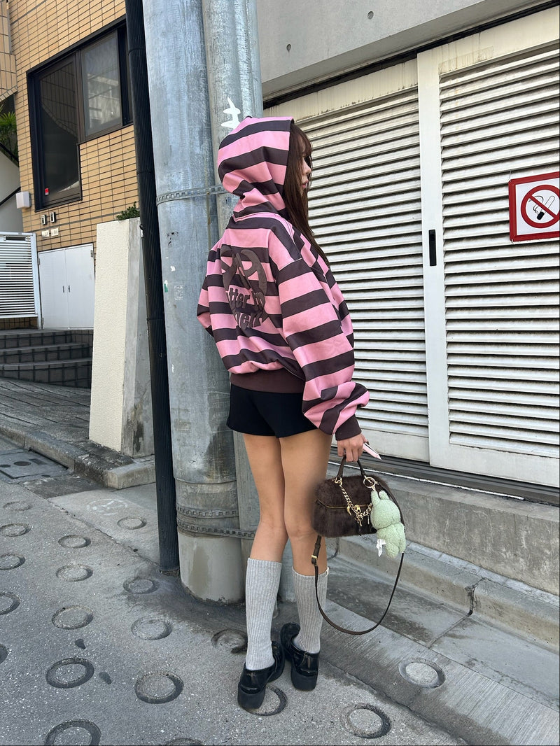 border heart logo hoodie