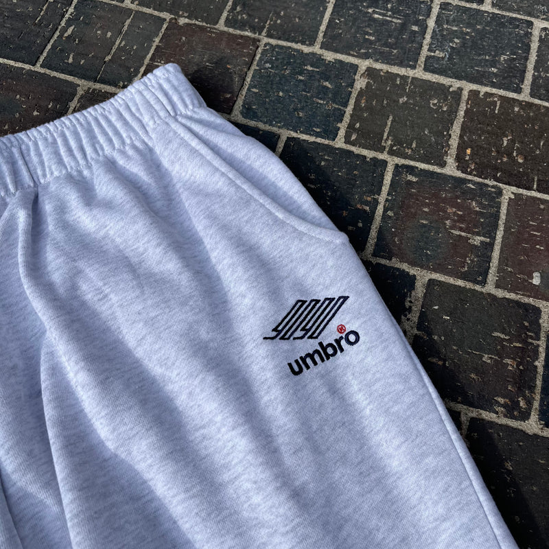 9090 × umbro Two Logo Sweat Pants – YZ