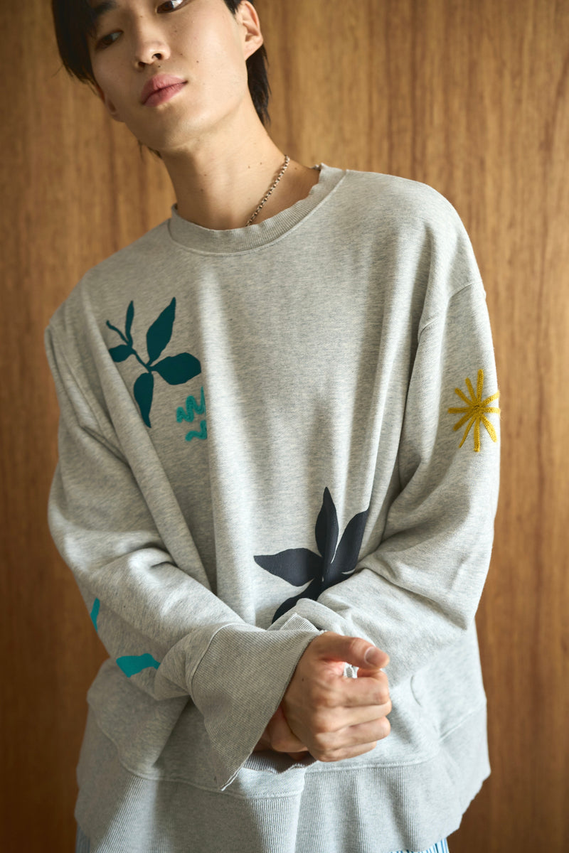 broken flower paint and embroidery sweat