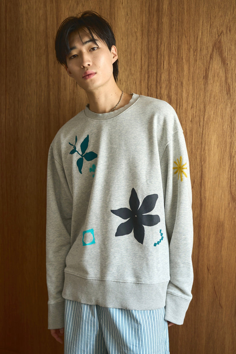 broken flower paint and embroidery sweat