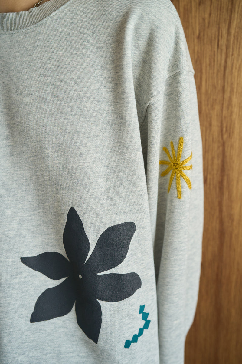 broken flower paint and embroidery sweat