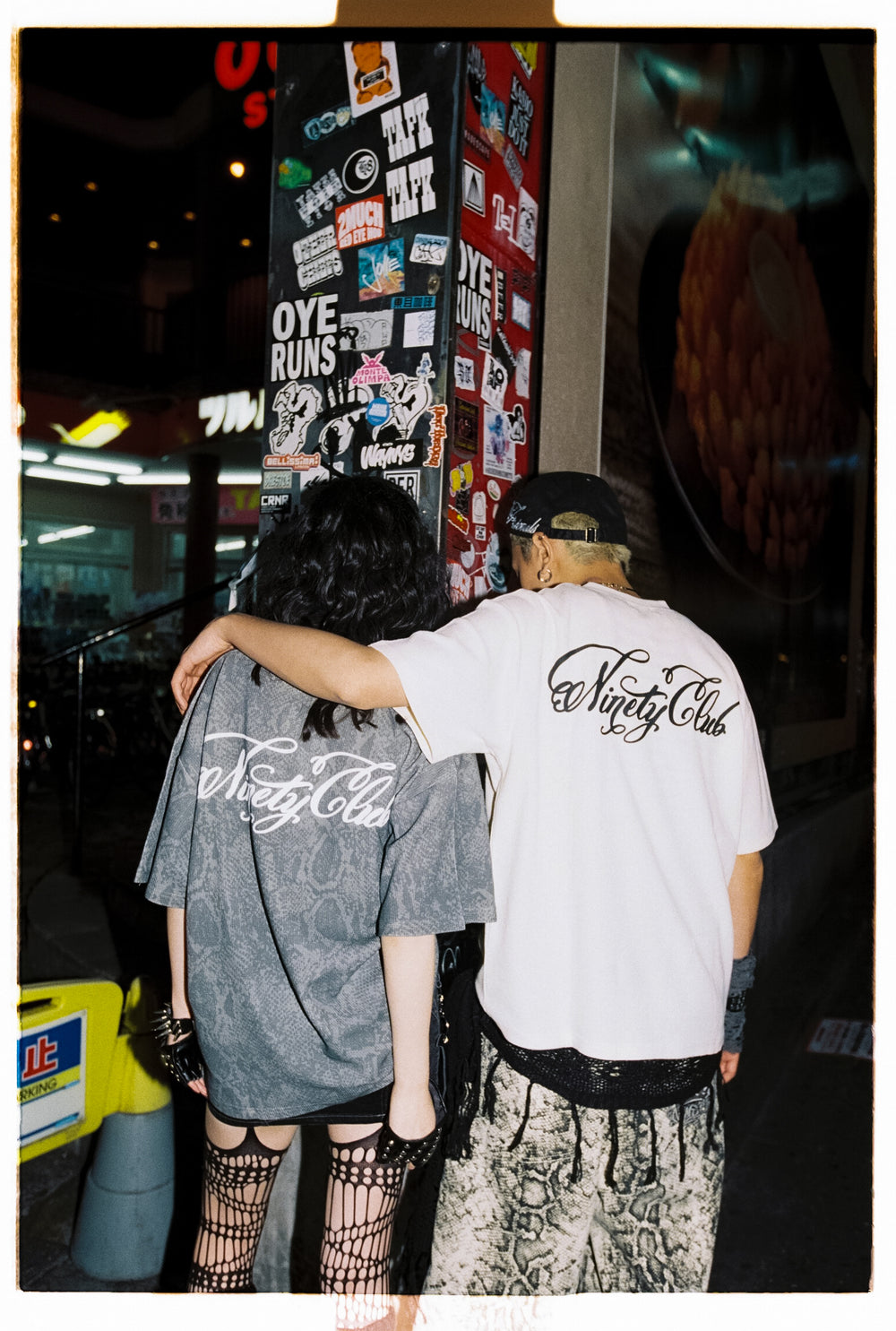 Cursive Logo Thermal Henley Neck Short Sleeve Tee – YZ