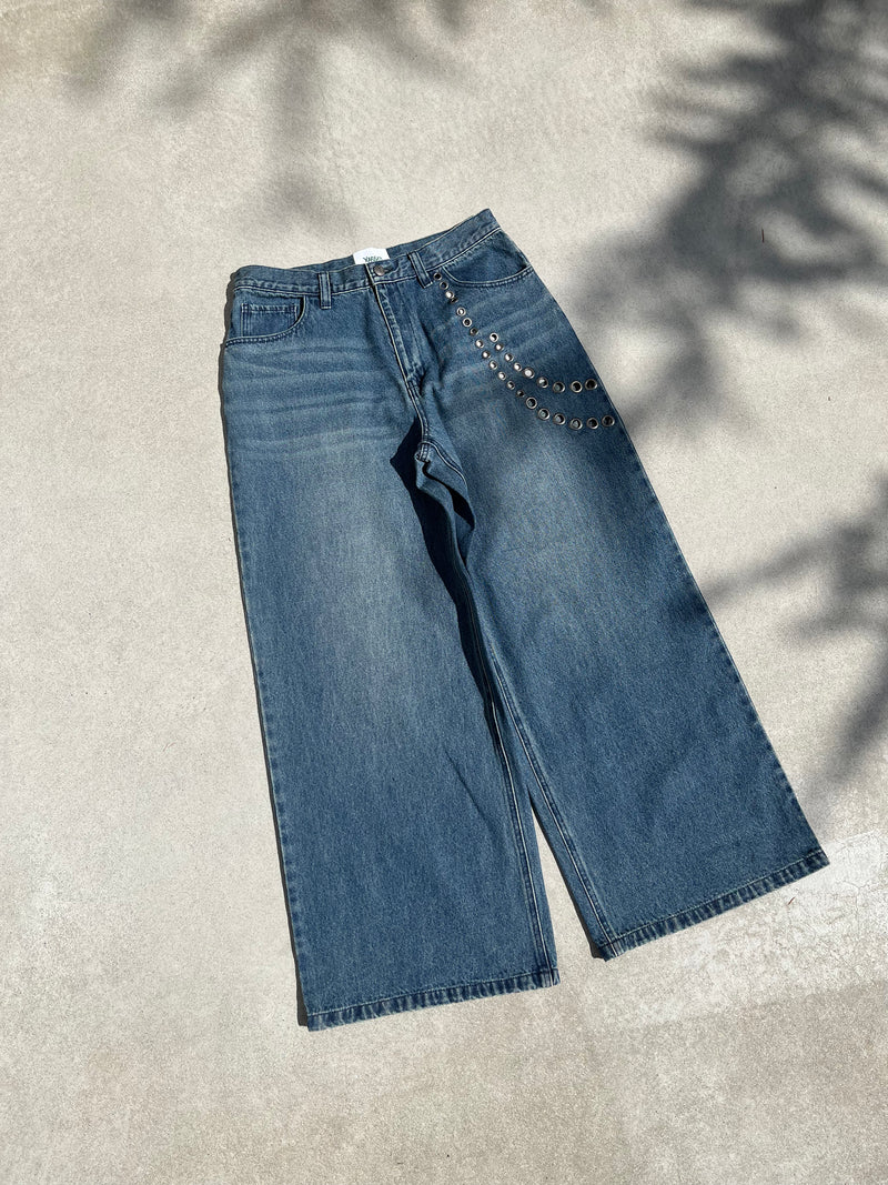 Eyelet chain denim