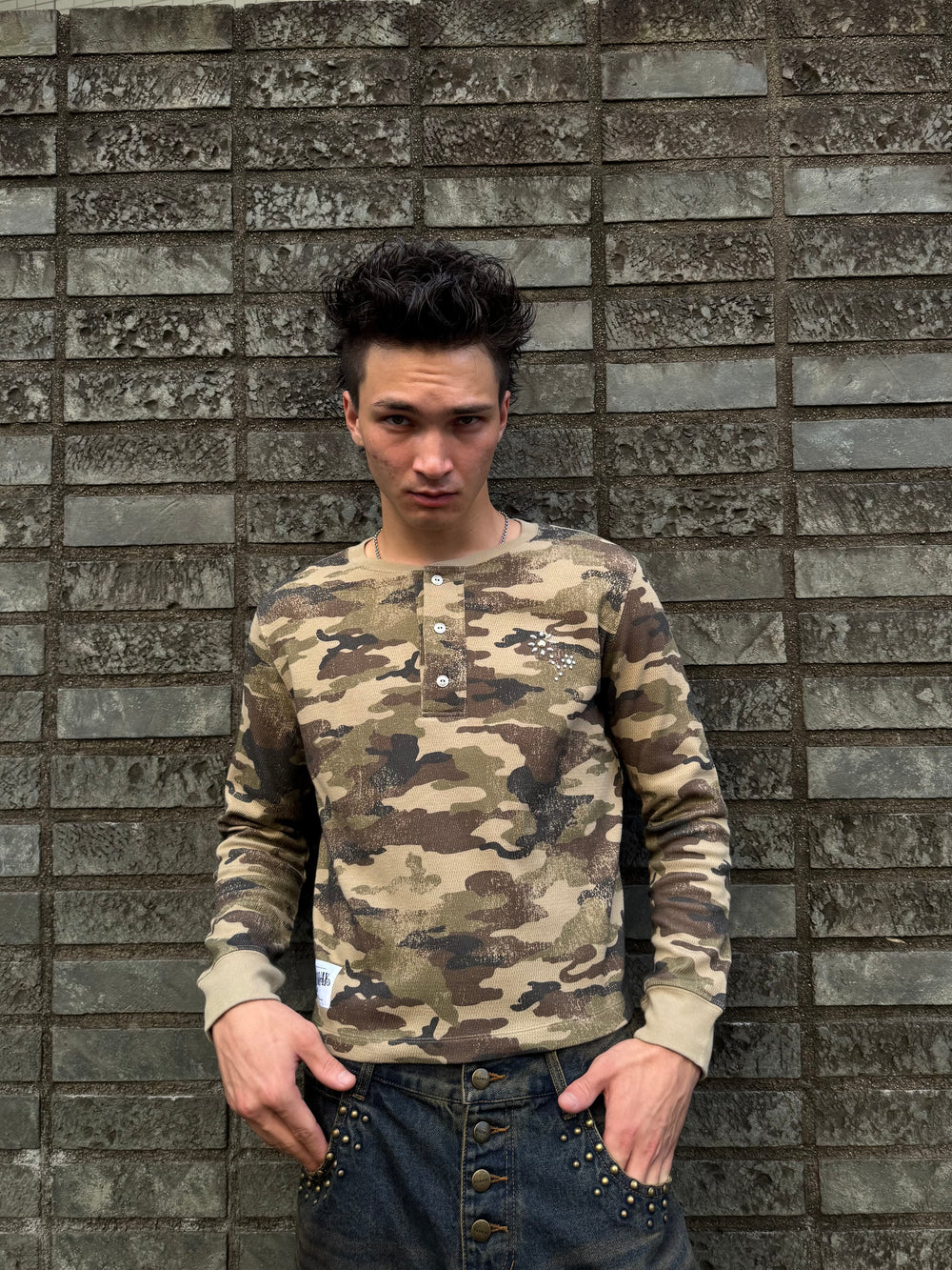 ろ*ー様 BADWAY Flower studs henry thermal Flower studs henry thermal – YZ