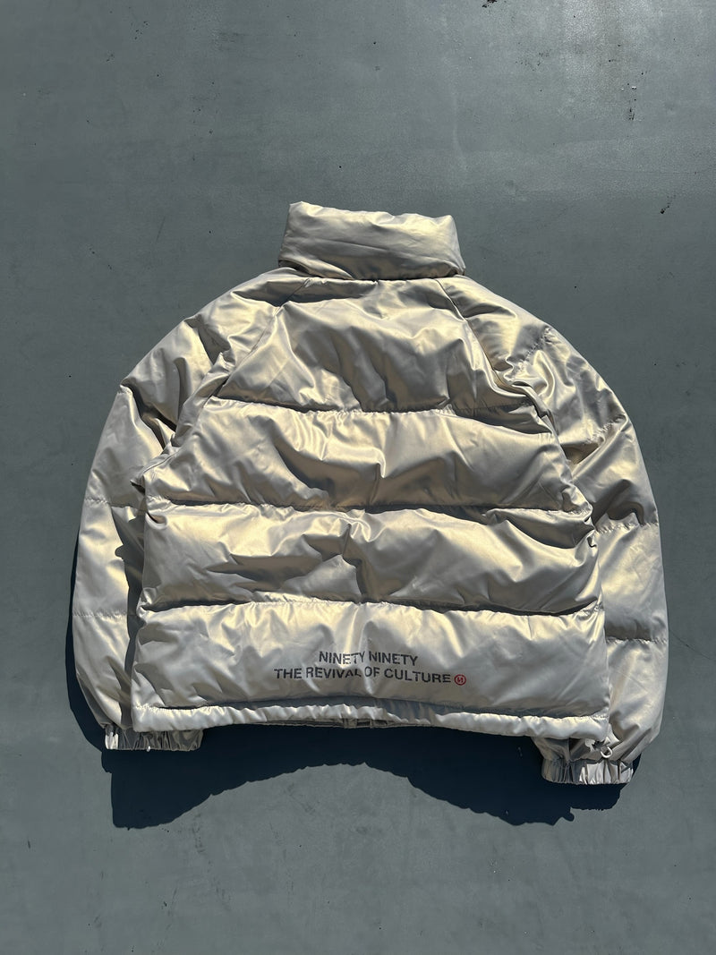 90 로고가 풍부한 복도 재킷