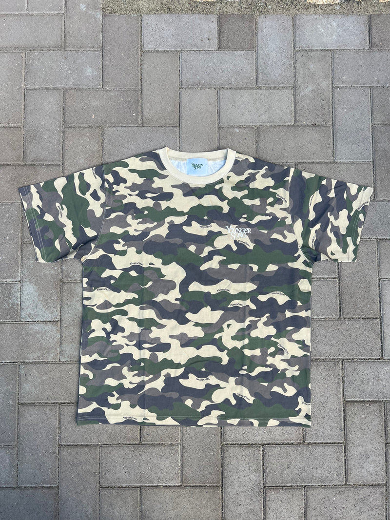 universal logo 喷雾短袖T恤 