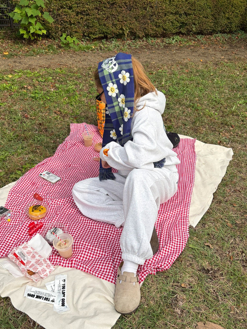 wiggle wiggle × HTH assortment design muffler