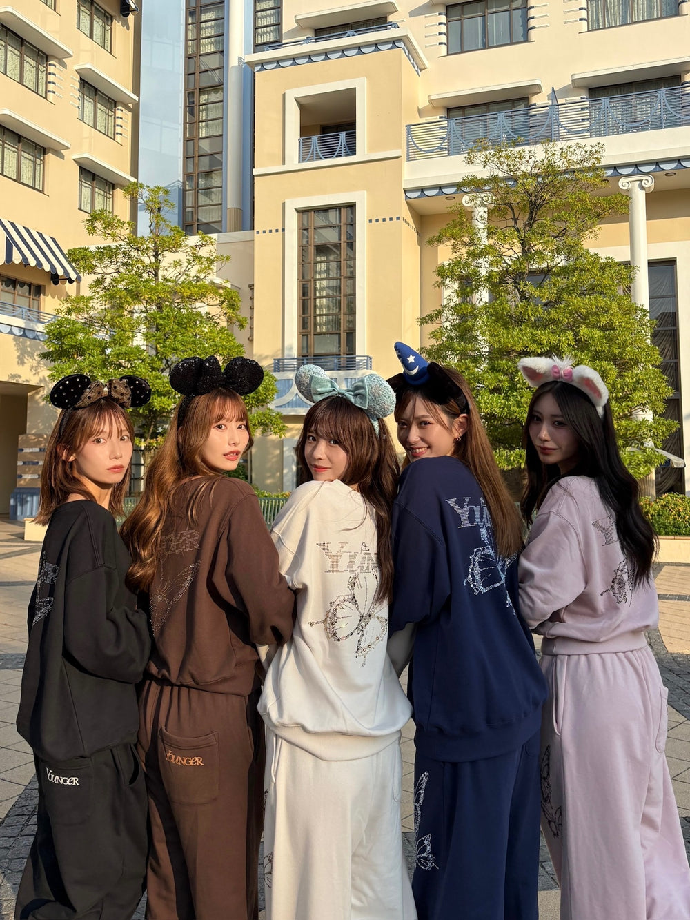 Butterfly logo rhinestone rich sweat pants – YZ