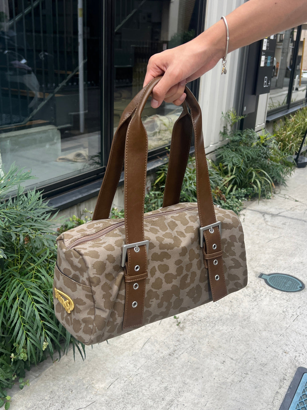 yung logo mini Boston bag – YZ