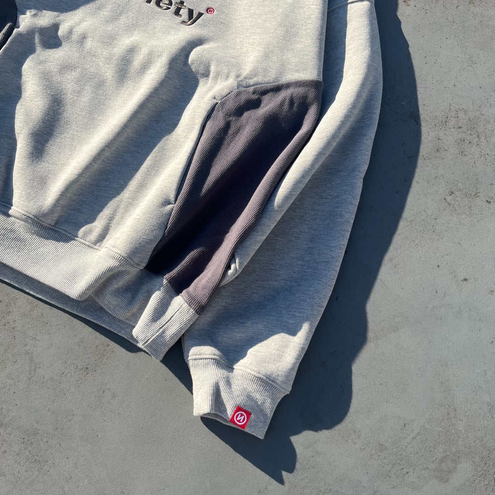 9090 × UMBRO COLLABORATION LOGO HOODIE – YZ