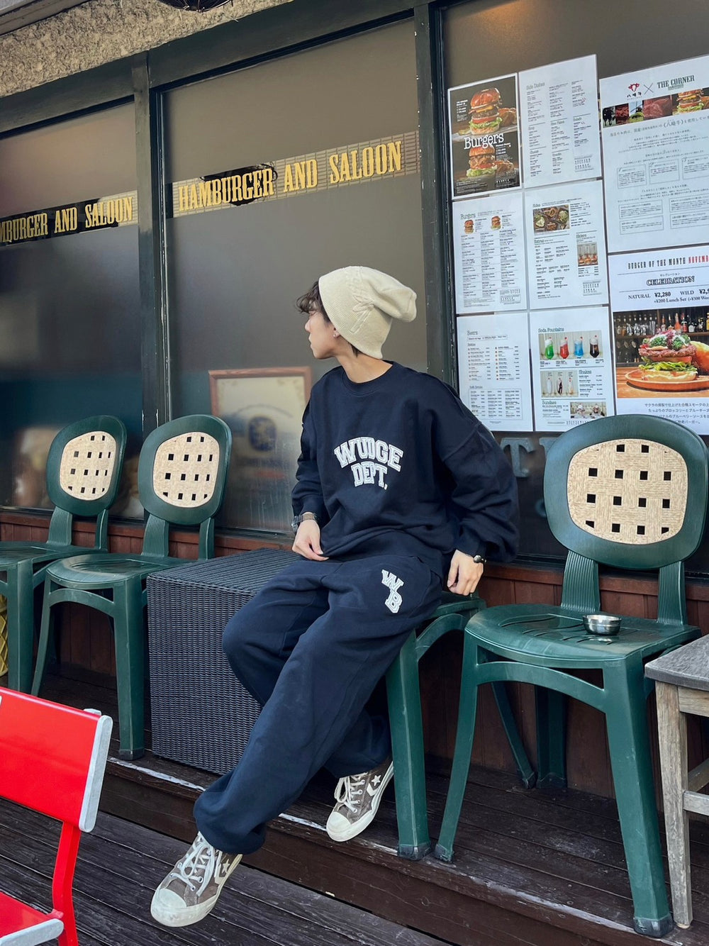 COLLEGE LOGO SWEAT – YZ