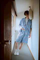 夏の手のひらの上にあるパンツ