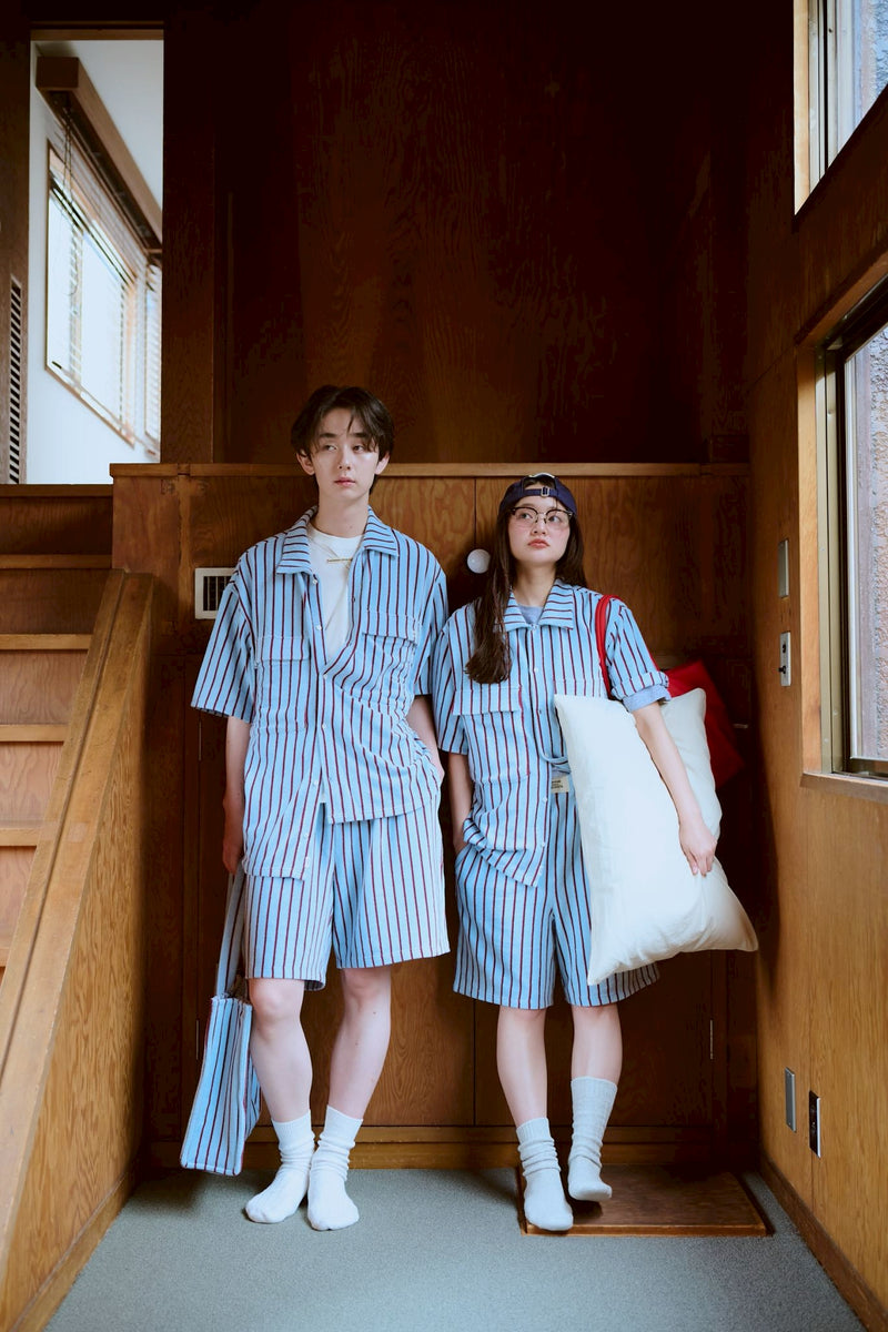 夏の手のひらの上にあるパンツ