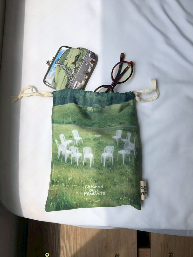 曖昧な記憶の窓辺にがま口