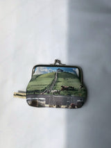 曖昧な記憶の窓辺にがま口