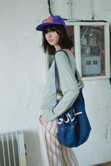 Snug shut-in bag 