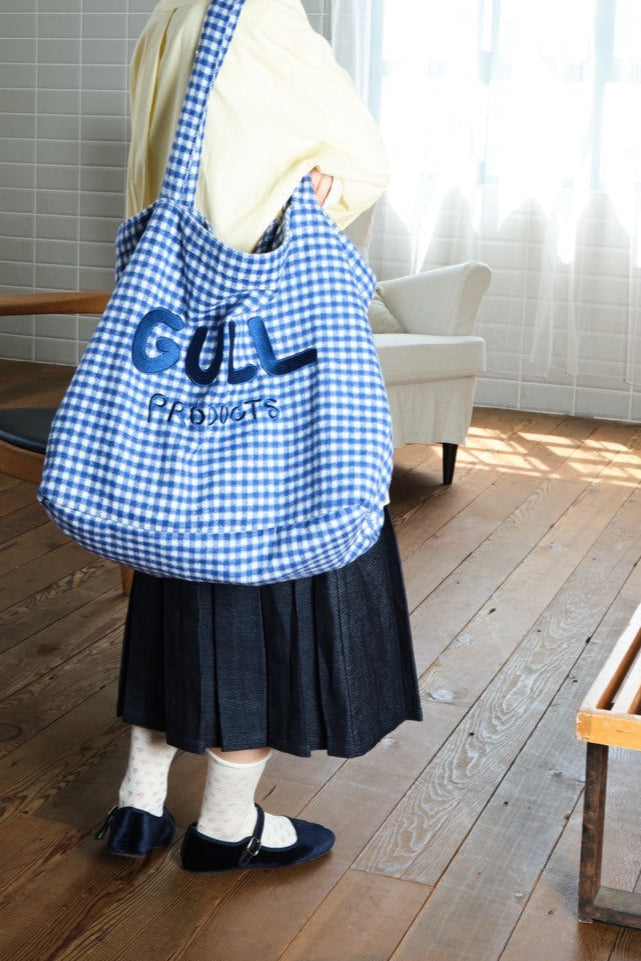 毛足の長いギンガムチェックのひきこもりbag