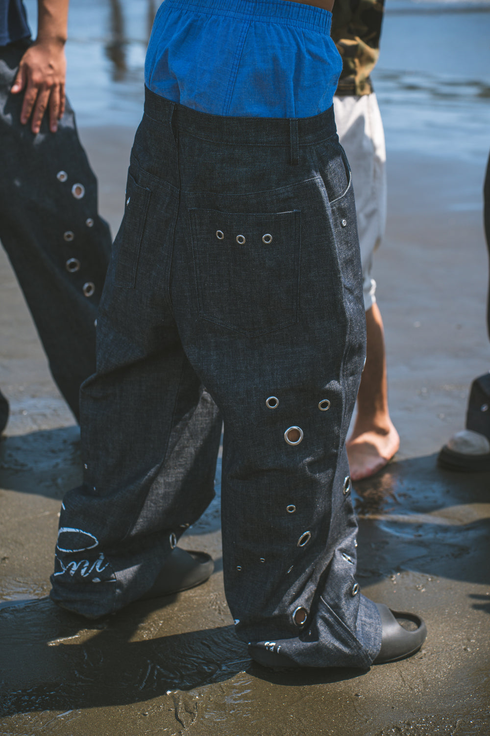 Eyelet denim pants – YZ