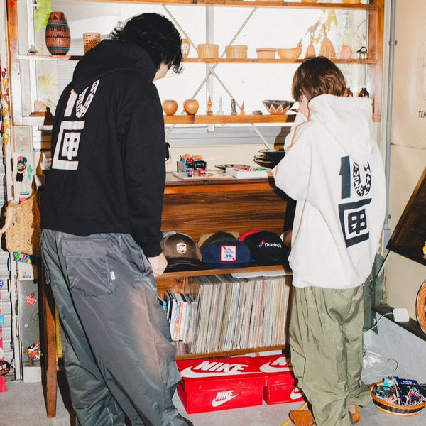 【サイズ：L】 10匣　TENBOX Student.Apathy TEN BOX × Student Apathy Logo Hoodie – YZ