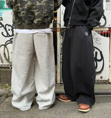 Volume baggy sweat pants