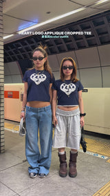 HEART LOGO APPLIQUÉ CROPPED TEE 