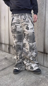 button fly cargo pants