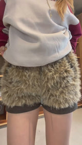 volume fur short pants