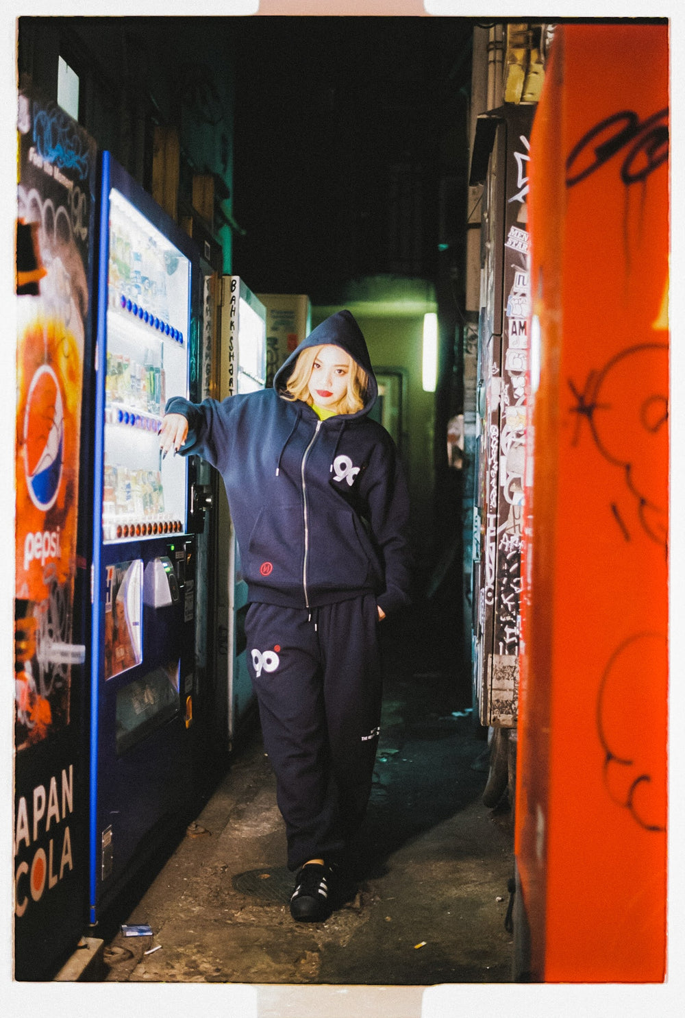 9090 Logo Zip Hoodie – YZ