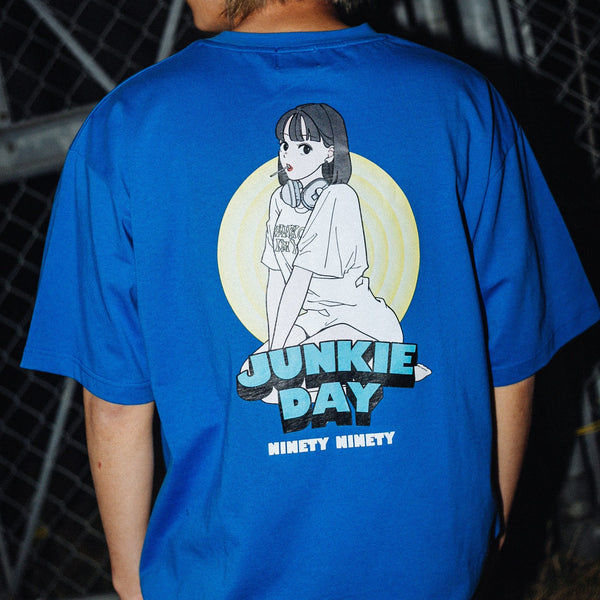 90s Junkie Girl Tee