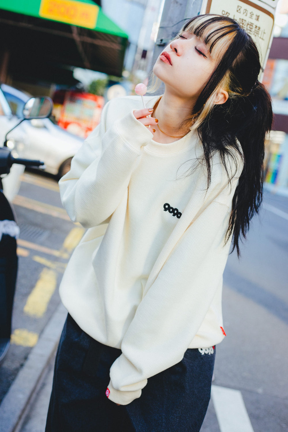 9090 Logo Waffle Sweat – YZ