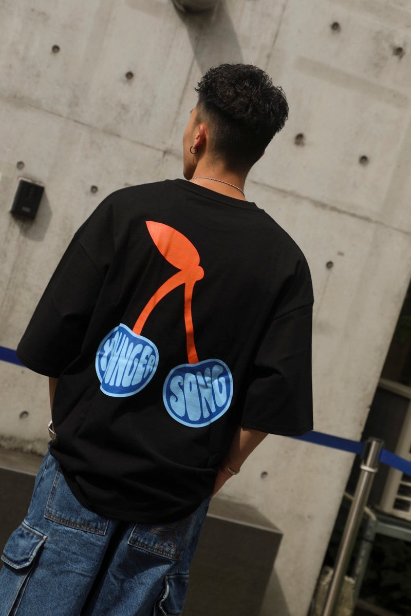 BIG CHERRY LOGO SS TEE [AZR-YNG-0008-07]