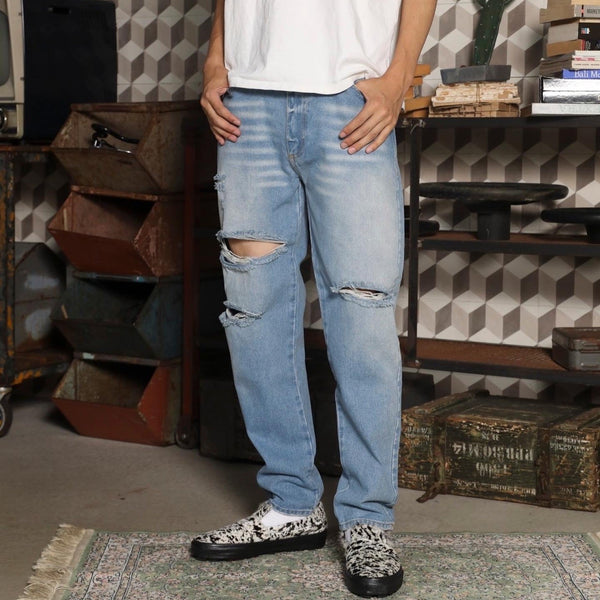 BADWAY Mサイズ スタッズストレートデニムパンツ – YZ