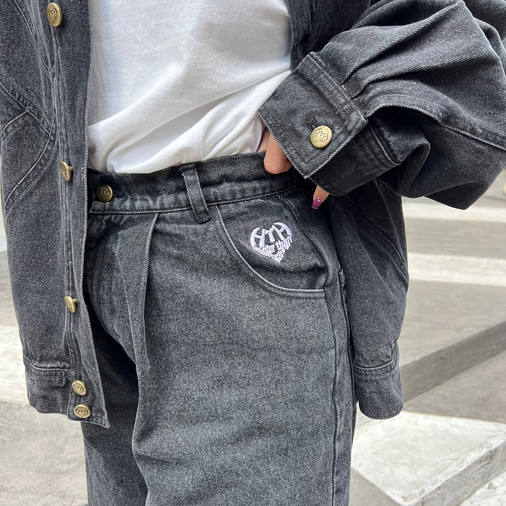 TUCK WIDE DENIM PANTS – YZ