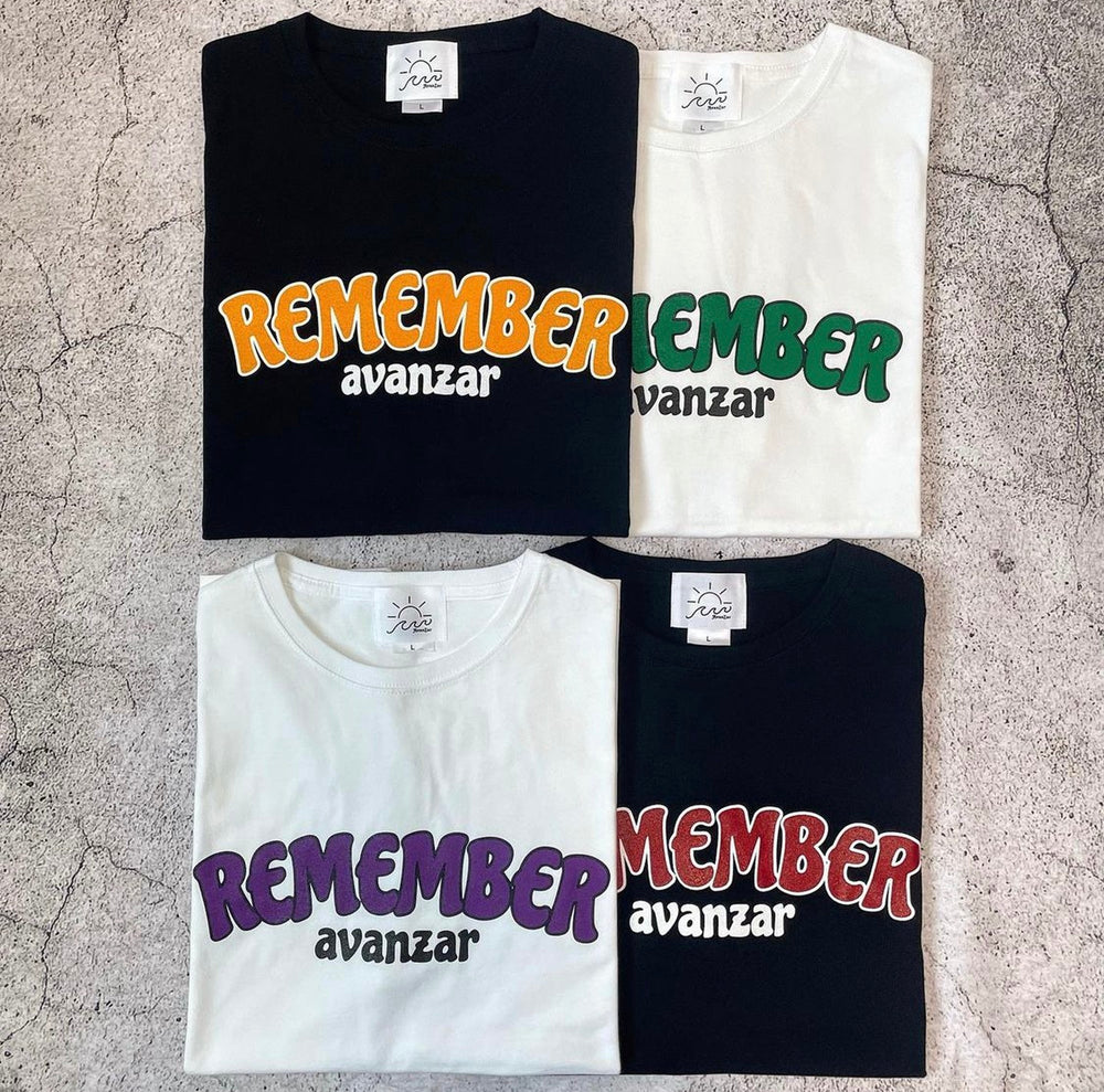 Avanzar&rememberコラボスウェット レゼ「ばあ」クルースウェット 表