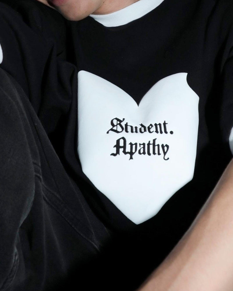 student apathy Heart Logo Linger T-shirt【AZR-SA-0001-026】