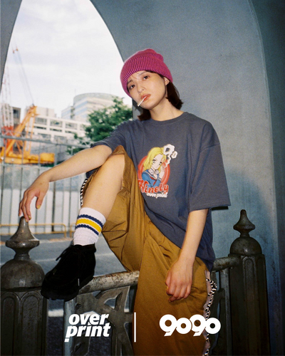 9090 × OVER PRINT SCHOOL GIRL TEE